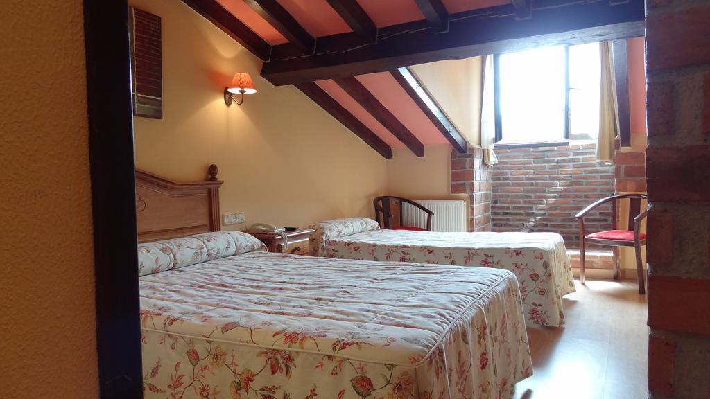 Conjunto Hotelero La Pasera Soto De Cangas Room photo