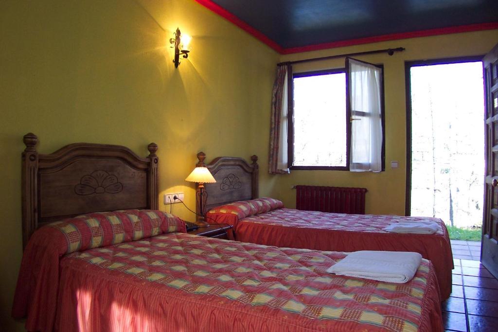 Conjunto Hotelero La Pasera Soto De Cangas Room photo