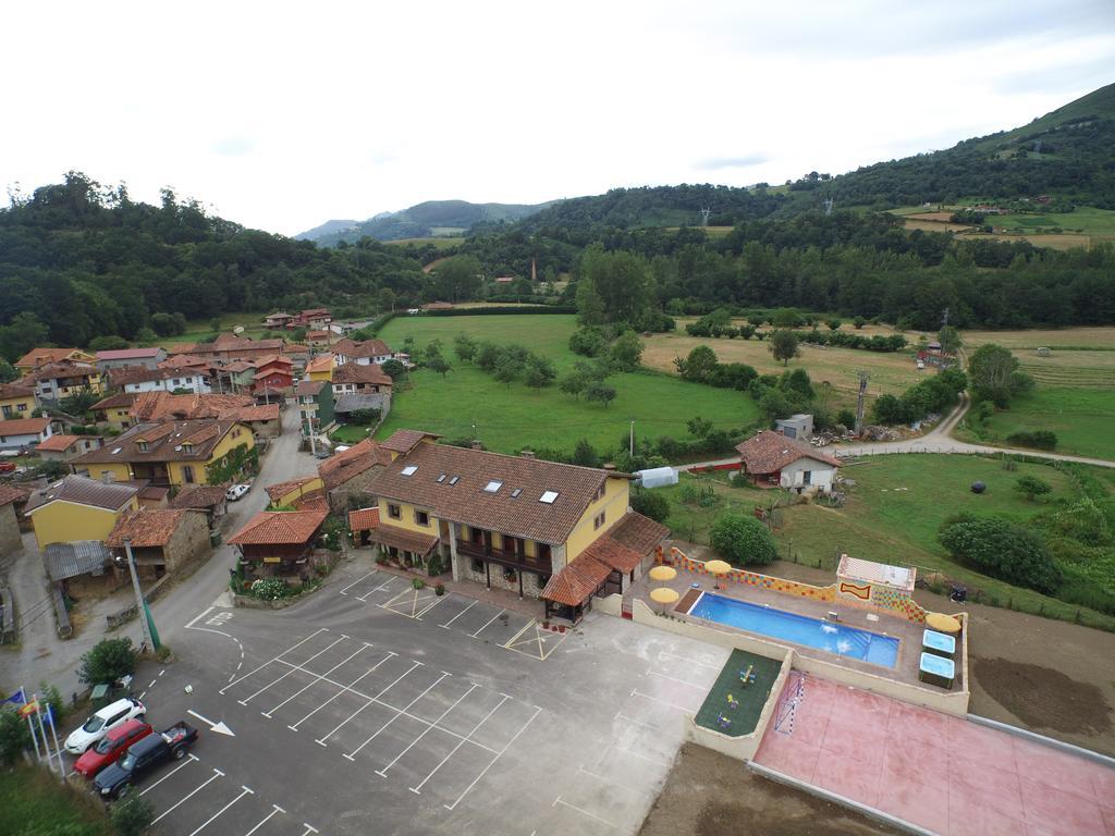 Conjunto Hotelero La Pasera Soto De Cangas Exterior photo