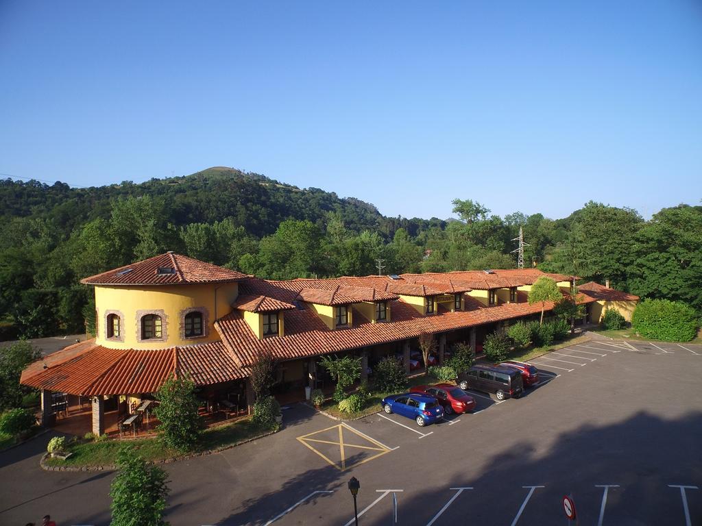 Conjunto Hotelero La Pasera Soto De Cangas Exterior photo
