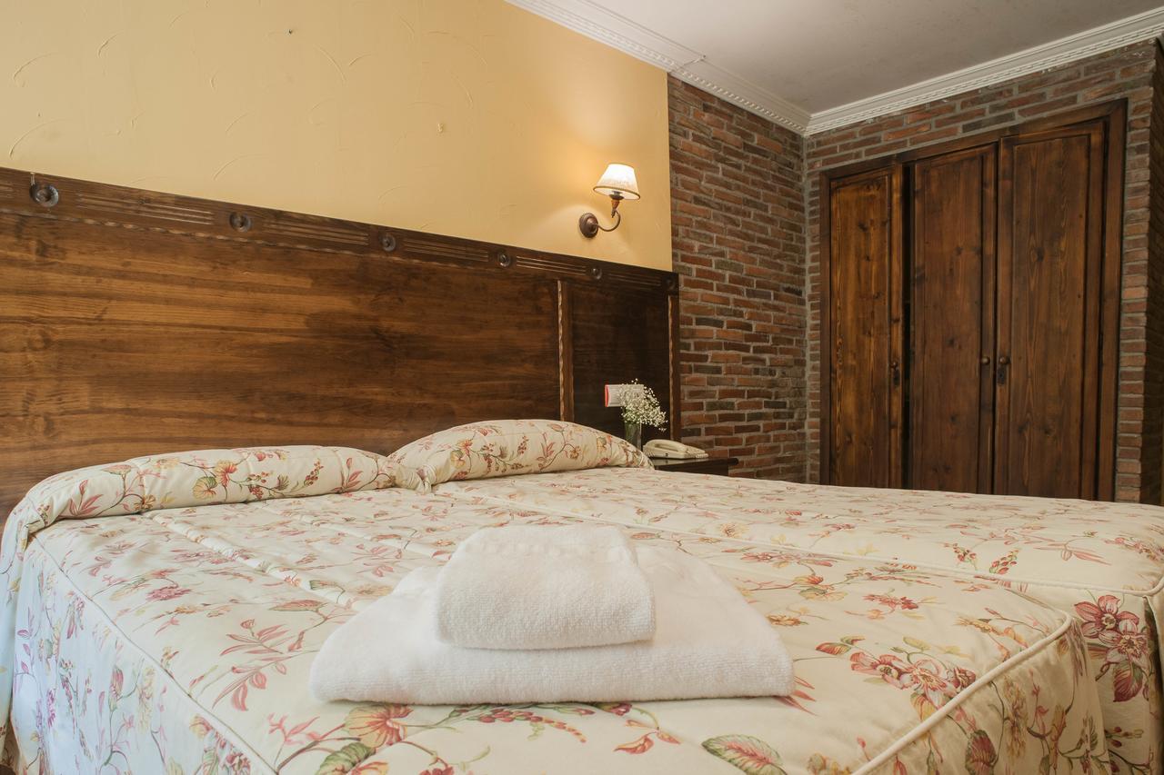 Conjunto Hotelero La Pasera Soto De Cangas Exterior photo
